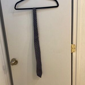 Source Unknown Navy and White Patterned Tie